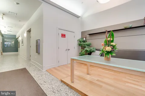 $739,000 | 1515 Locust Street, Unit 401, Philadelphia, PA 19102