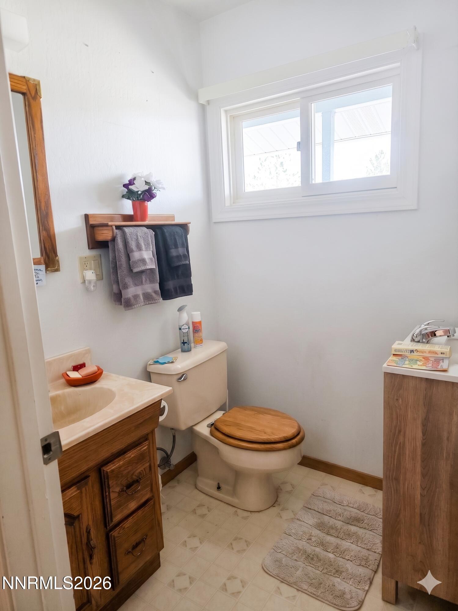 90 Artist View Road Wellington, NV 89444 - Photo 5 of 19 Half Bathroom