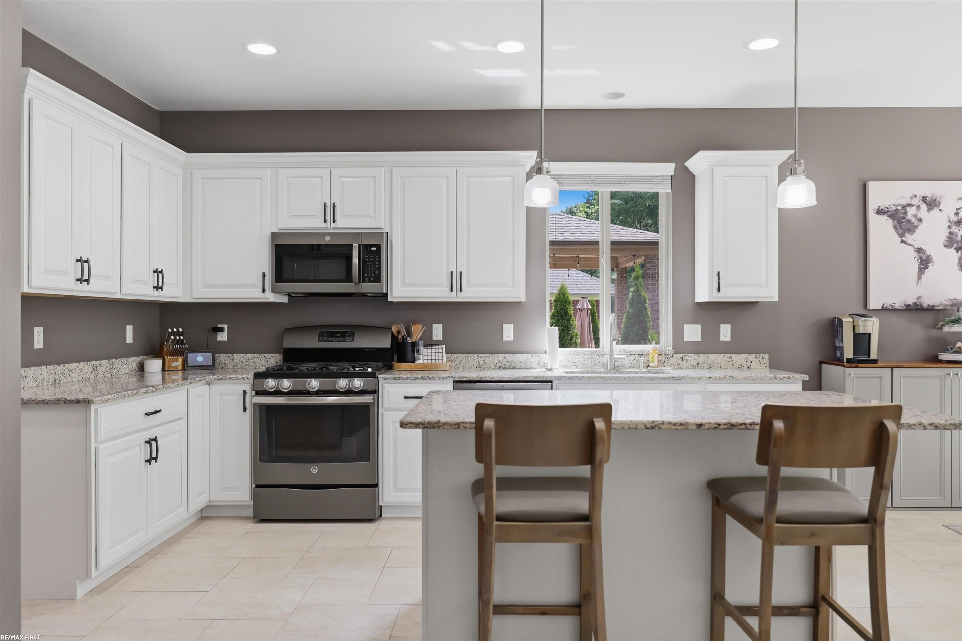 22350 Brantingham Road Macomb, MI 48044 - Photo 8 of 58