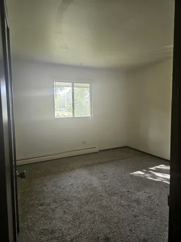 $1,295 | 1253 Getzelman Drive, Unit 1N, Elgin, IL 60123