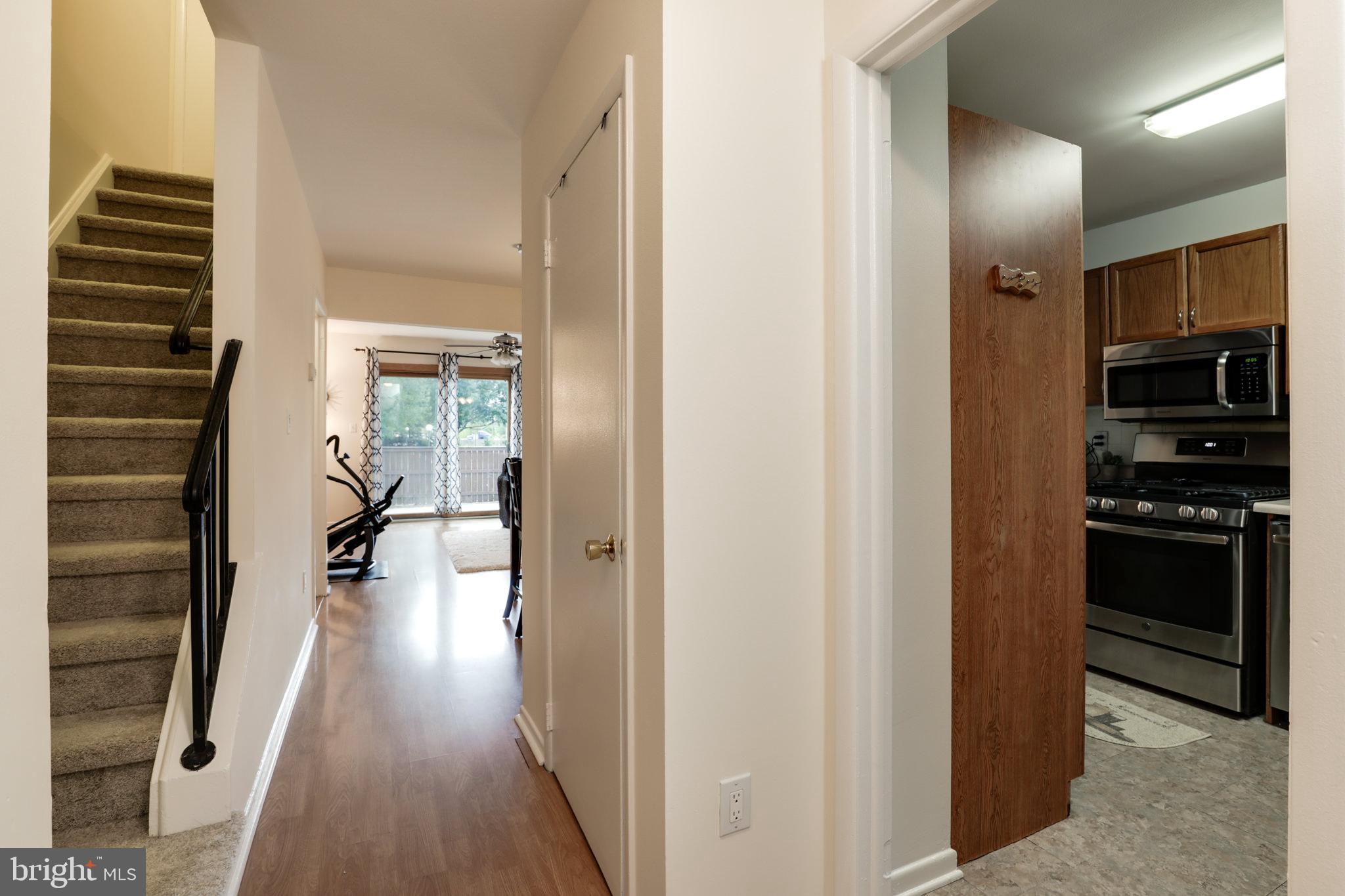 451 Probasco Road Hightstown, NJ 08520 - Photo 4 of 35
