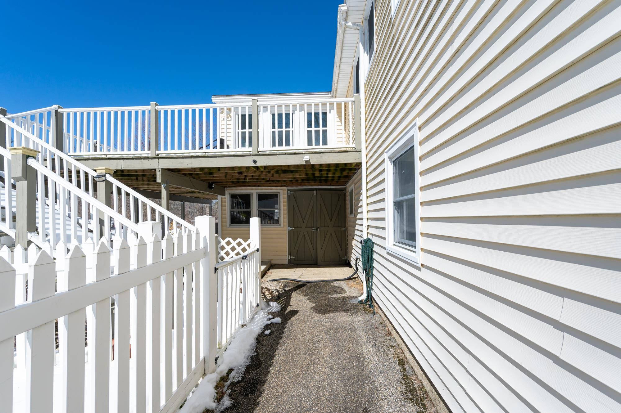 8 Bean Road Merrimack, NH 03054 - Photo 30 of 48