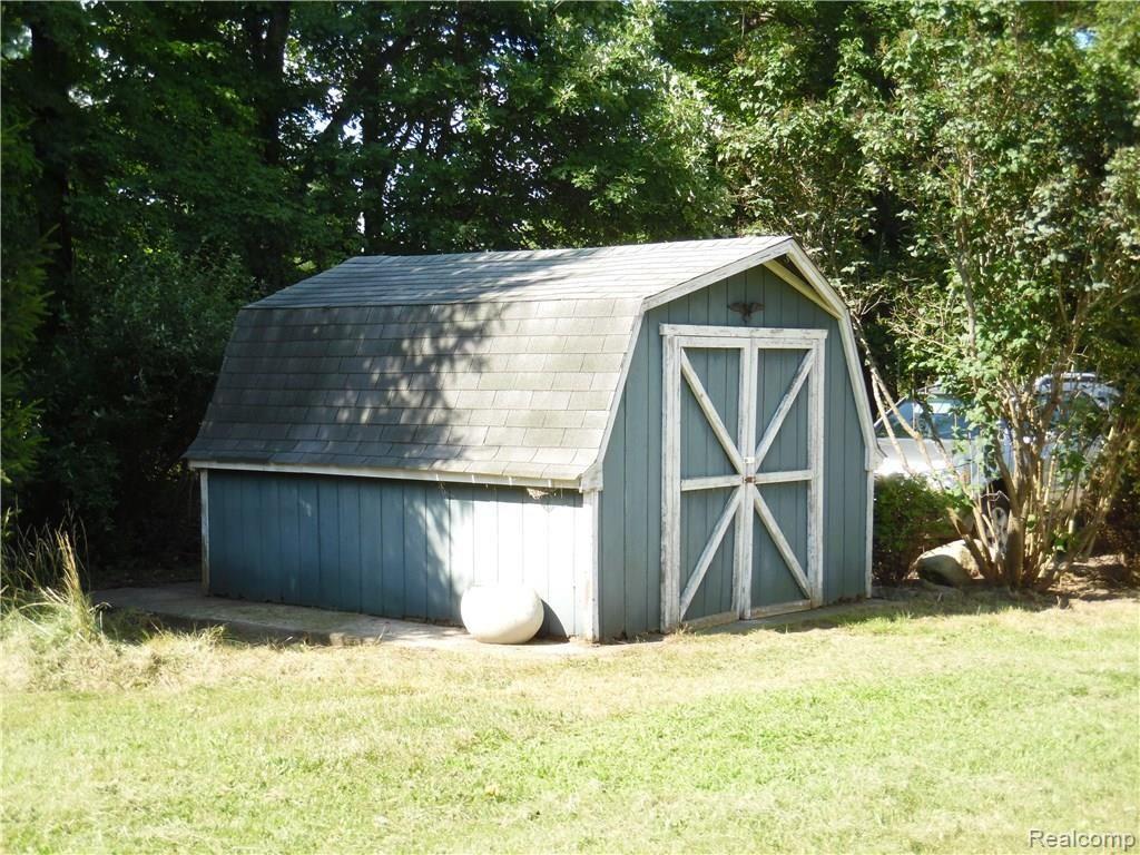 Shed