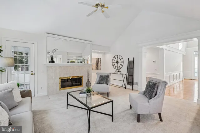 $965,000 | 11928 Parkside Drive, Fairfax, VA 22033