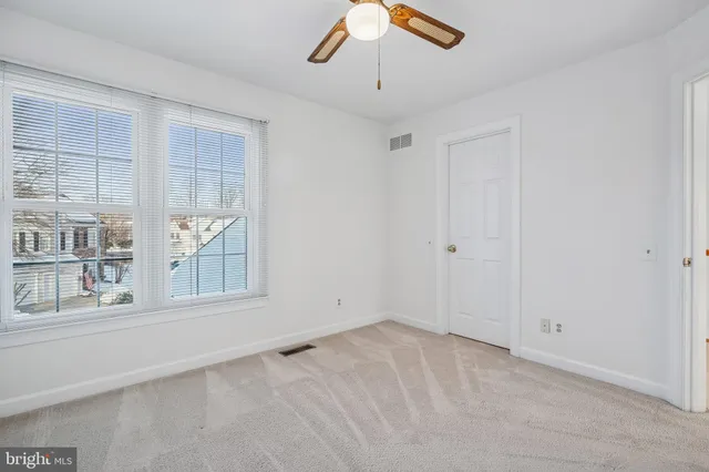 $965,000 | 11928 Parkside Drive, Fairfax, VA 22033