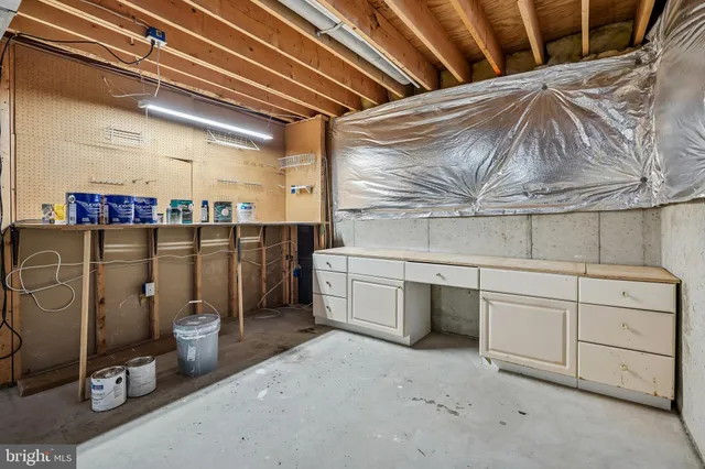 $965,000 | 11928 Parkside Drive, Fairfax, VA 22033