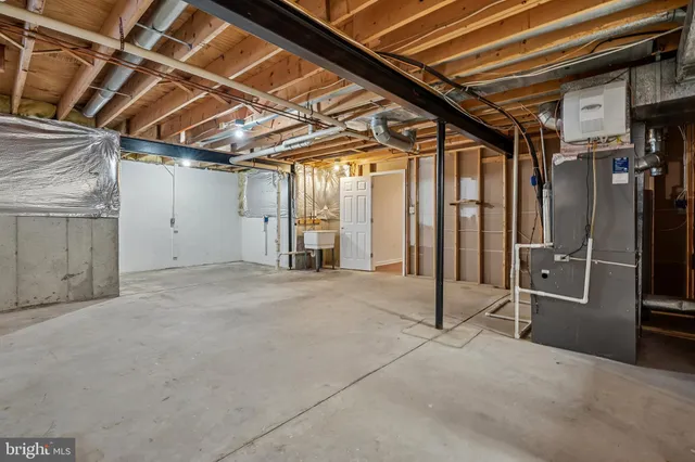 $965,000 | 11928 Parkside Drive, Fairfax, VA 22033