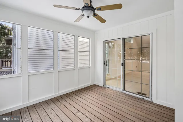 $965,000 | 11928 Parkside Drive, Fairfax, VA 22033