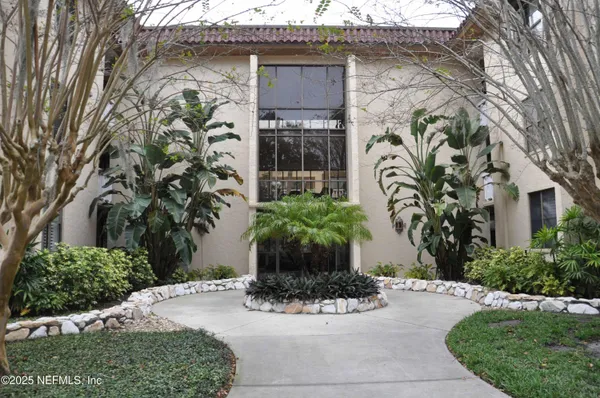 $399,999 | 1820 Sevilla Boulevard West, Unit 211, Atlantic Beach, FL 32233