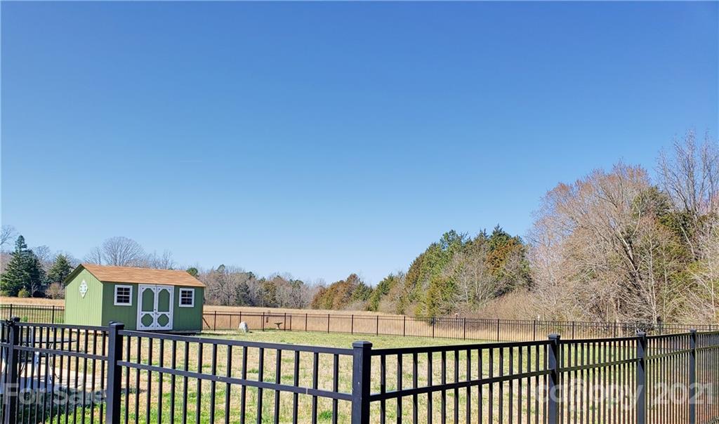 588 East Old Limestone Road York, SC 29745 - Photo 5 of 29 Gallery Image 5