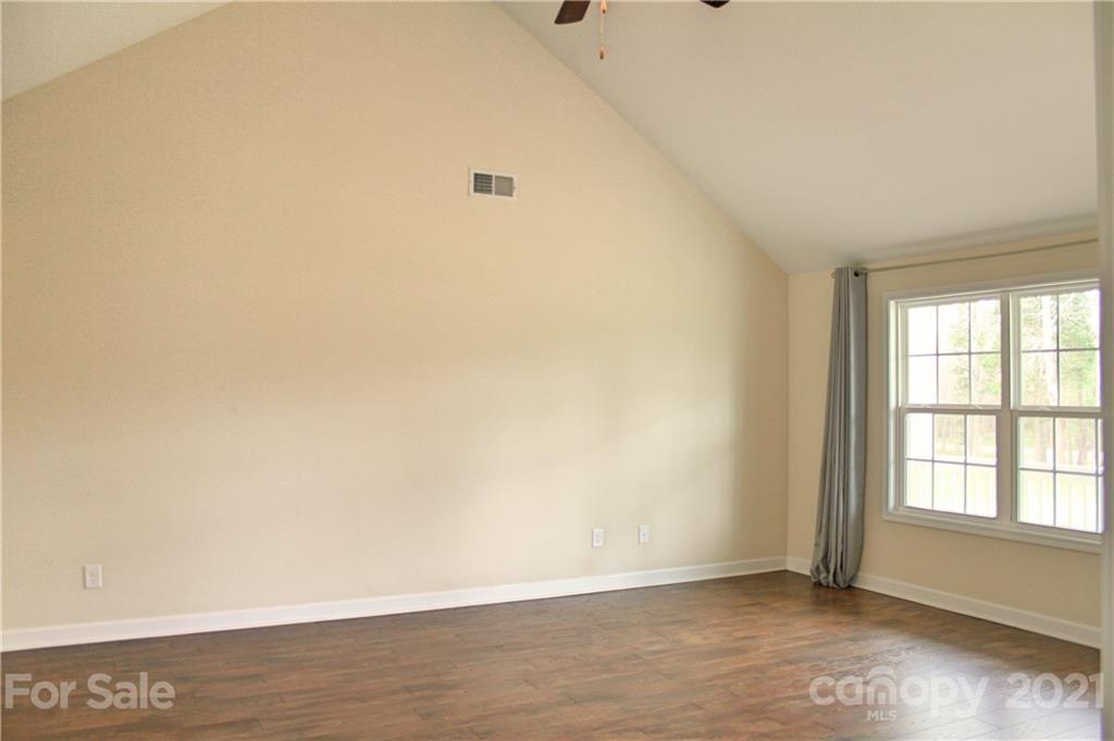 588 East Old Limestone Road York, SC 29745 - Photo 7 of 29 Gallery Image 7