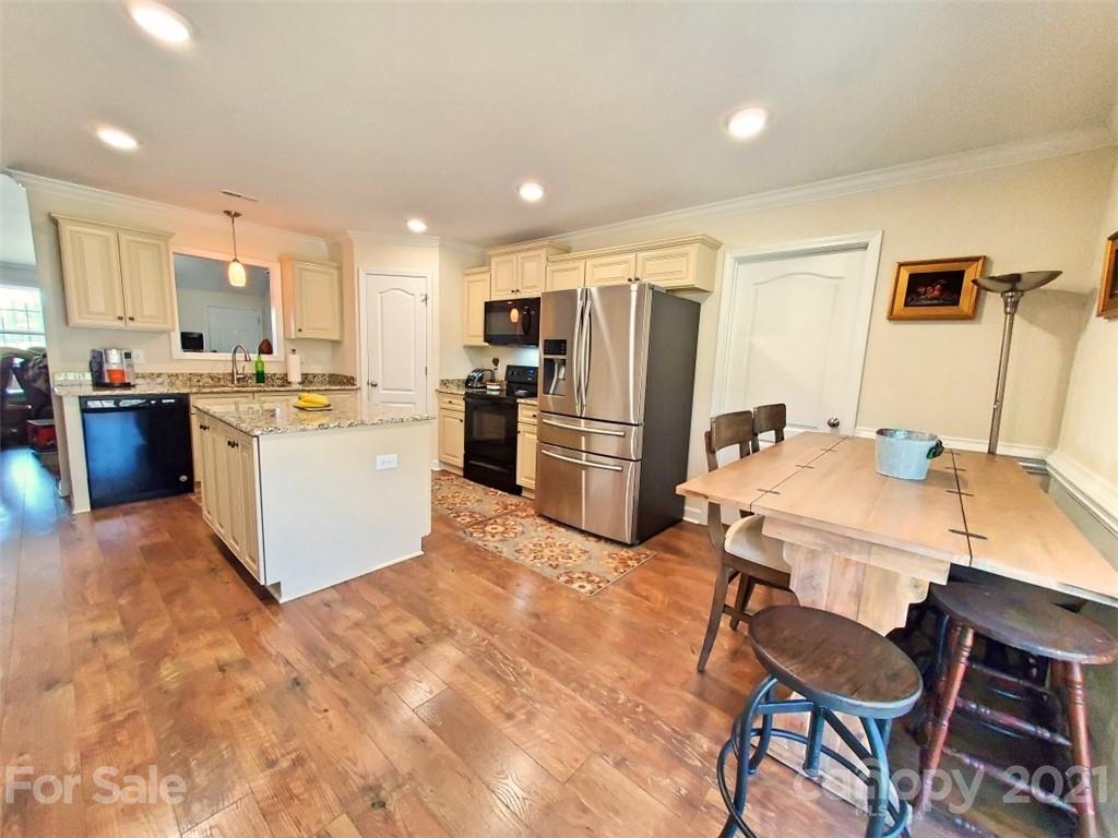 588 East Old Limestone Road York, SC 29745 - Photo 10 of 29 Gallery Image 10