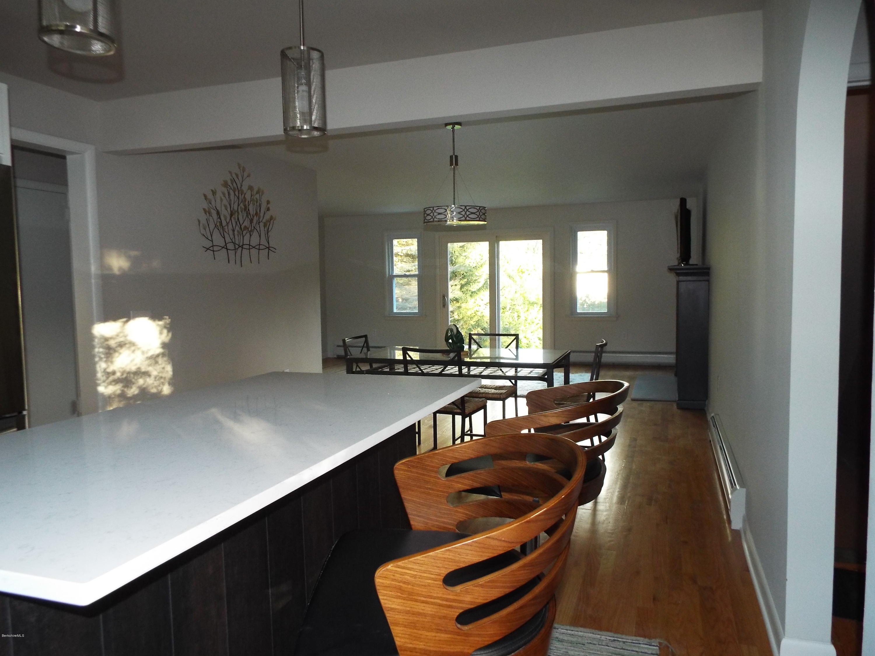 87 Kittredge Road Pittsfield, MA 01201 - Photo 7 of 31 Kit,Din,LR