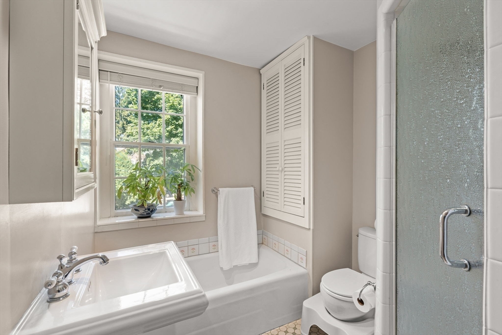 31 Court Street Dedham, MA 02026 - Photo 20 of 42