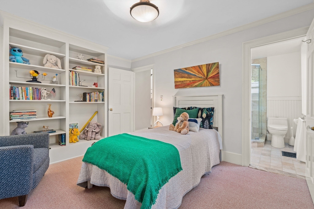 31 Court Street Dedham, MA 02026 - Photo 21 of 42