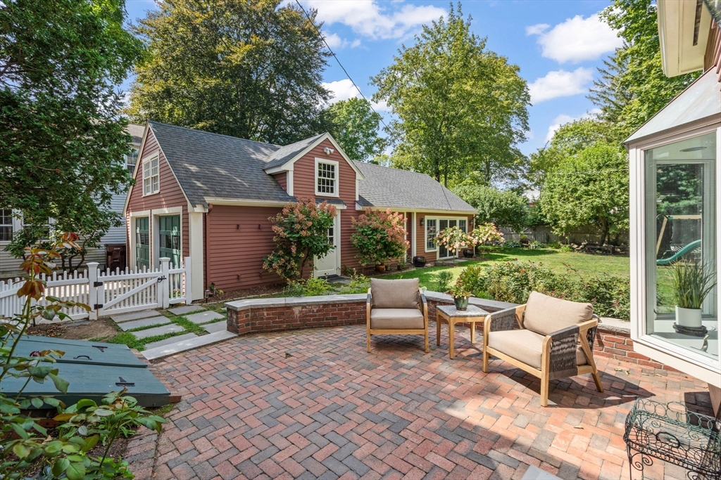 31 Court Street Dedham, MA 02026 - Photo 34 of 42