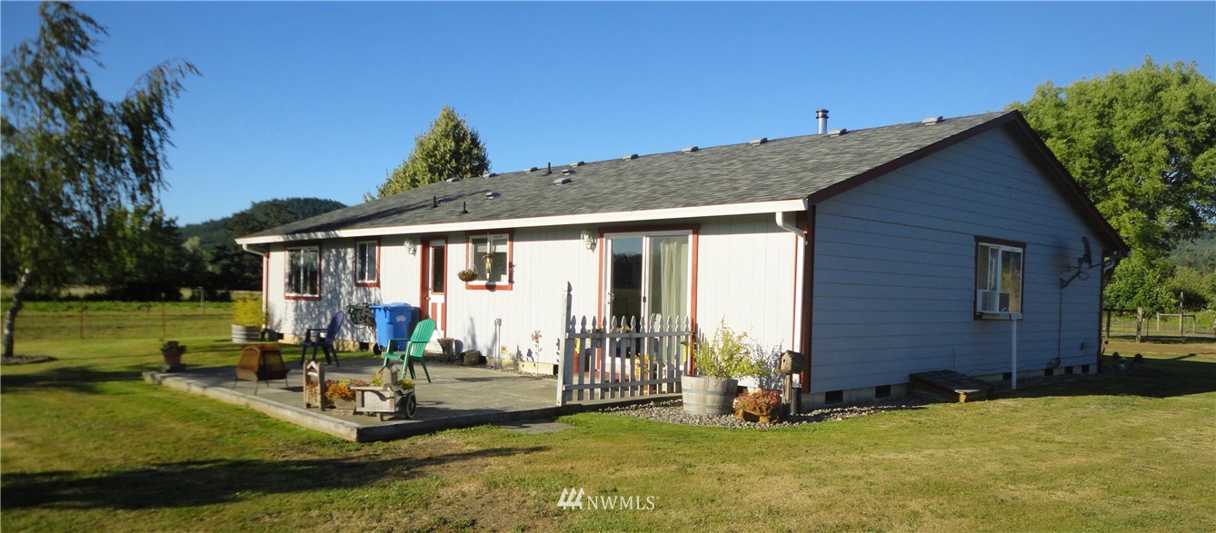 104 Moon Hill Road Chehalis, WA 98532 - Photo 3 of 24
