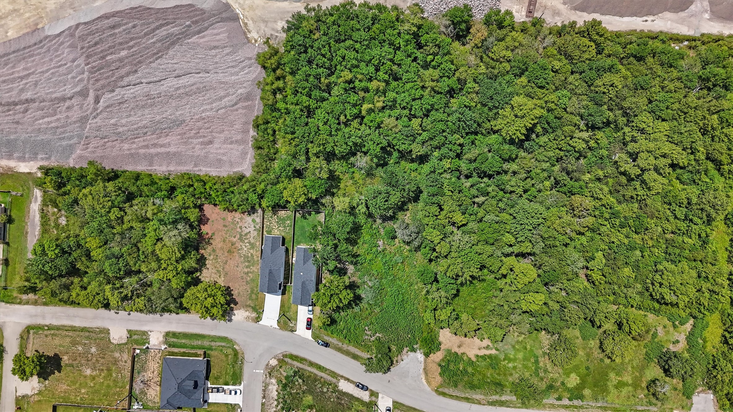 0 Pinedale Avenue Rosharon, TX 77583 - Photo 12 of 19 a backyard of a house with lots of green space