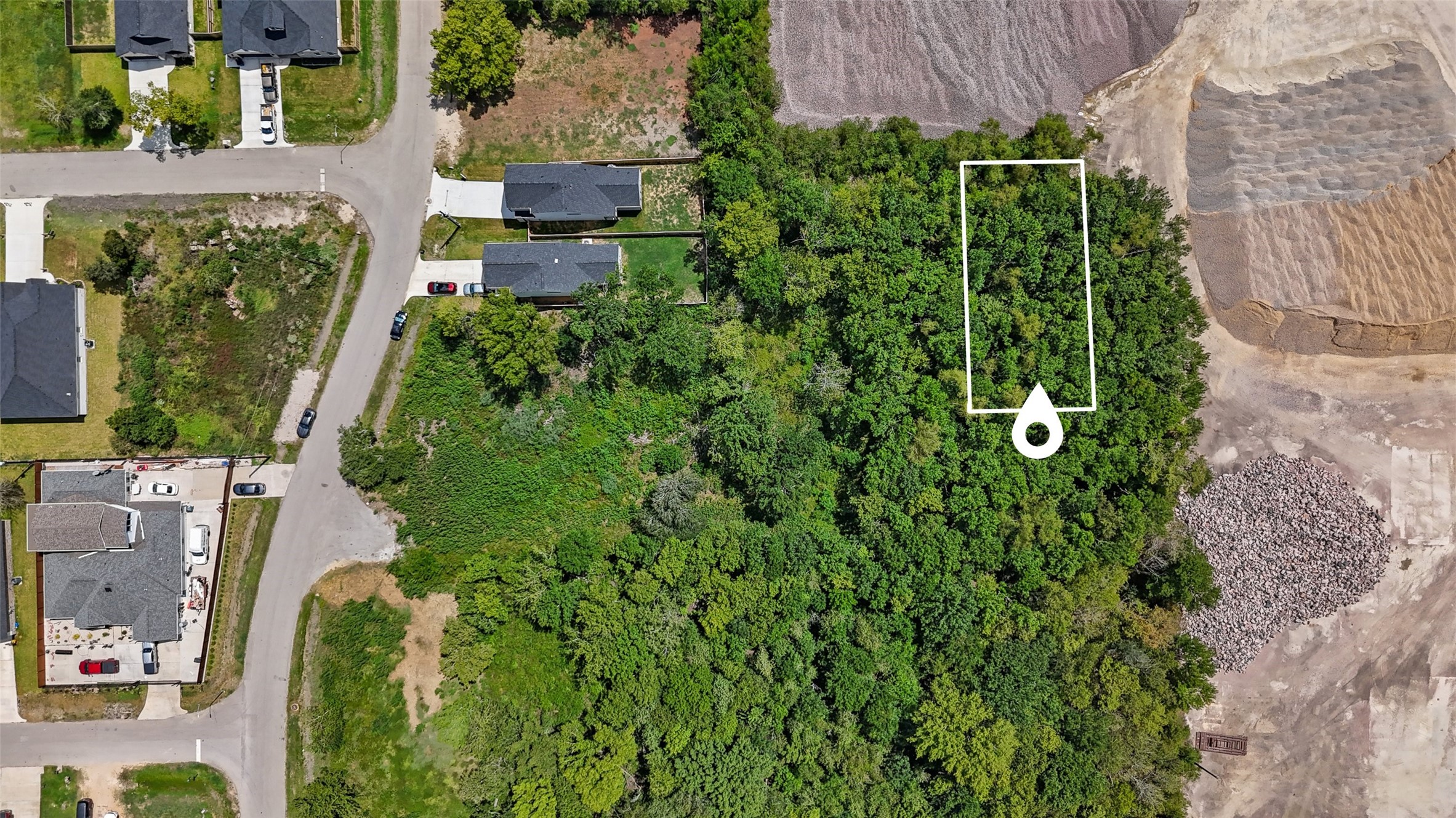 0 Pinedale Avenue Rosharon, TX 77583 - Photo 3 of 19 an aerial view of multiple house with outdoor space