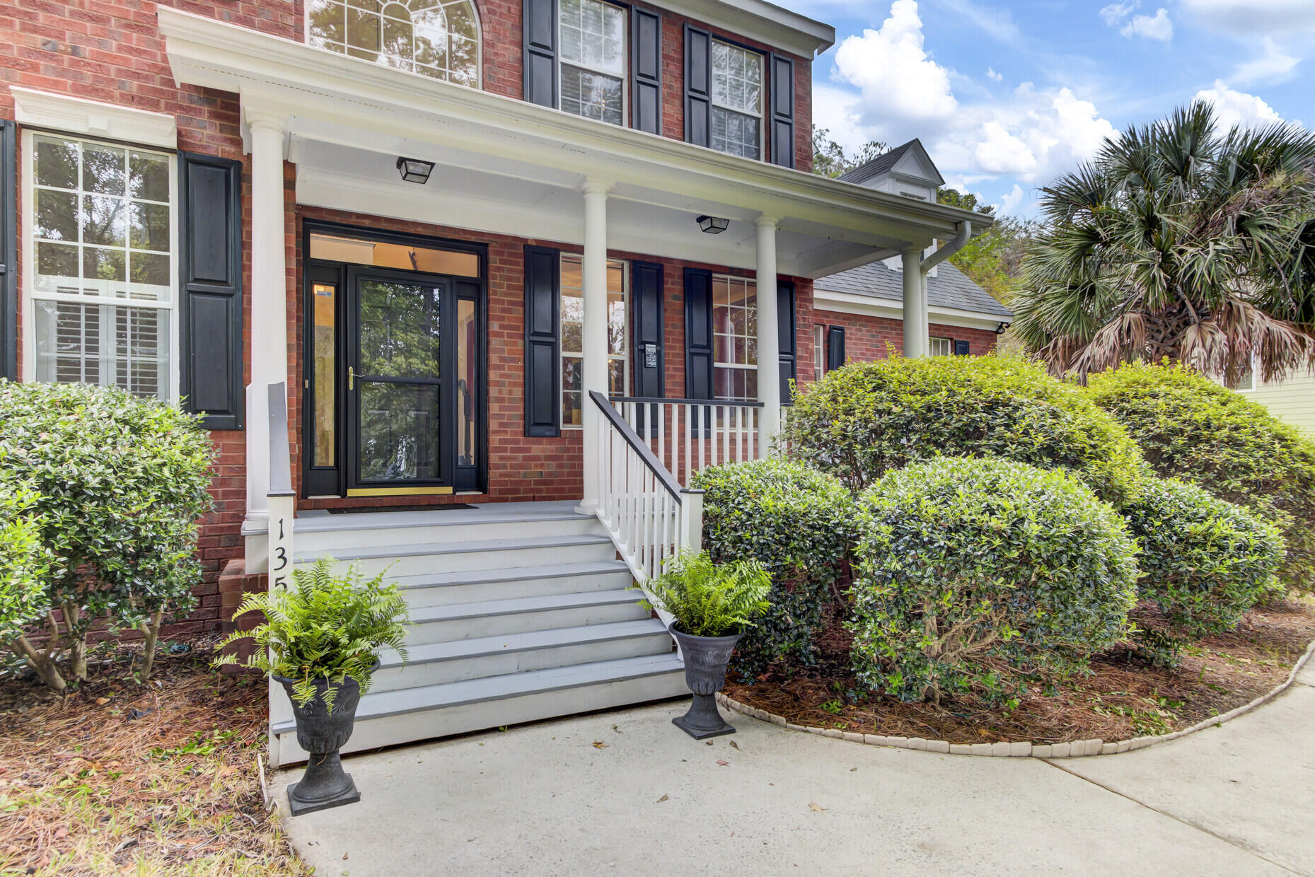135 Old Course Road Summerville, SC 29485 - Photo 3 of 52 Welcoming Front Porch