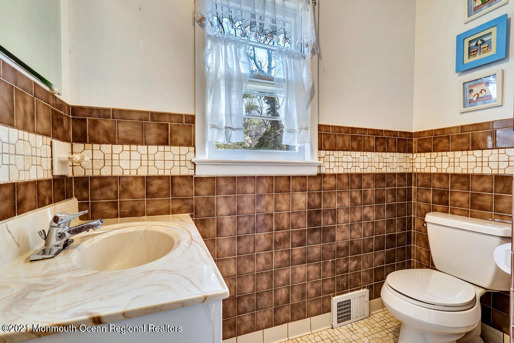 1128 Deal Road Asbury Park, NJ 07712 - Photo 31 of 49 044_dsc00949