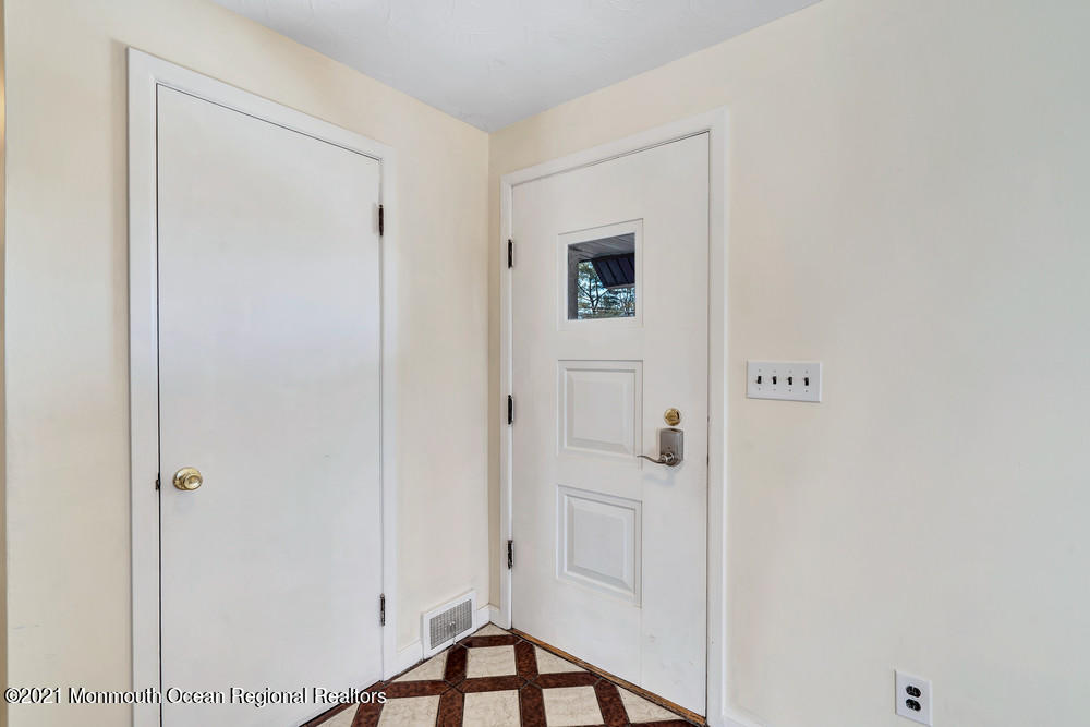 1128 Deal Road Asbury Park, NJ 07712 - Photo 8 of 49 012_dsc00654