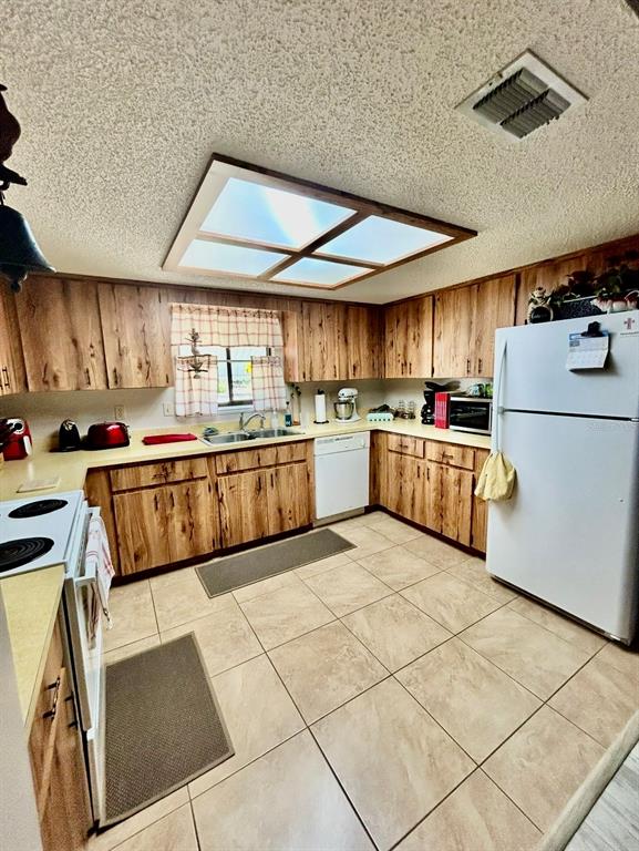 10400 Southwest 98th Avenue Ocala, FL 34481 - Photo 3 of 18