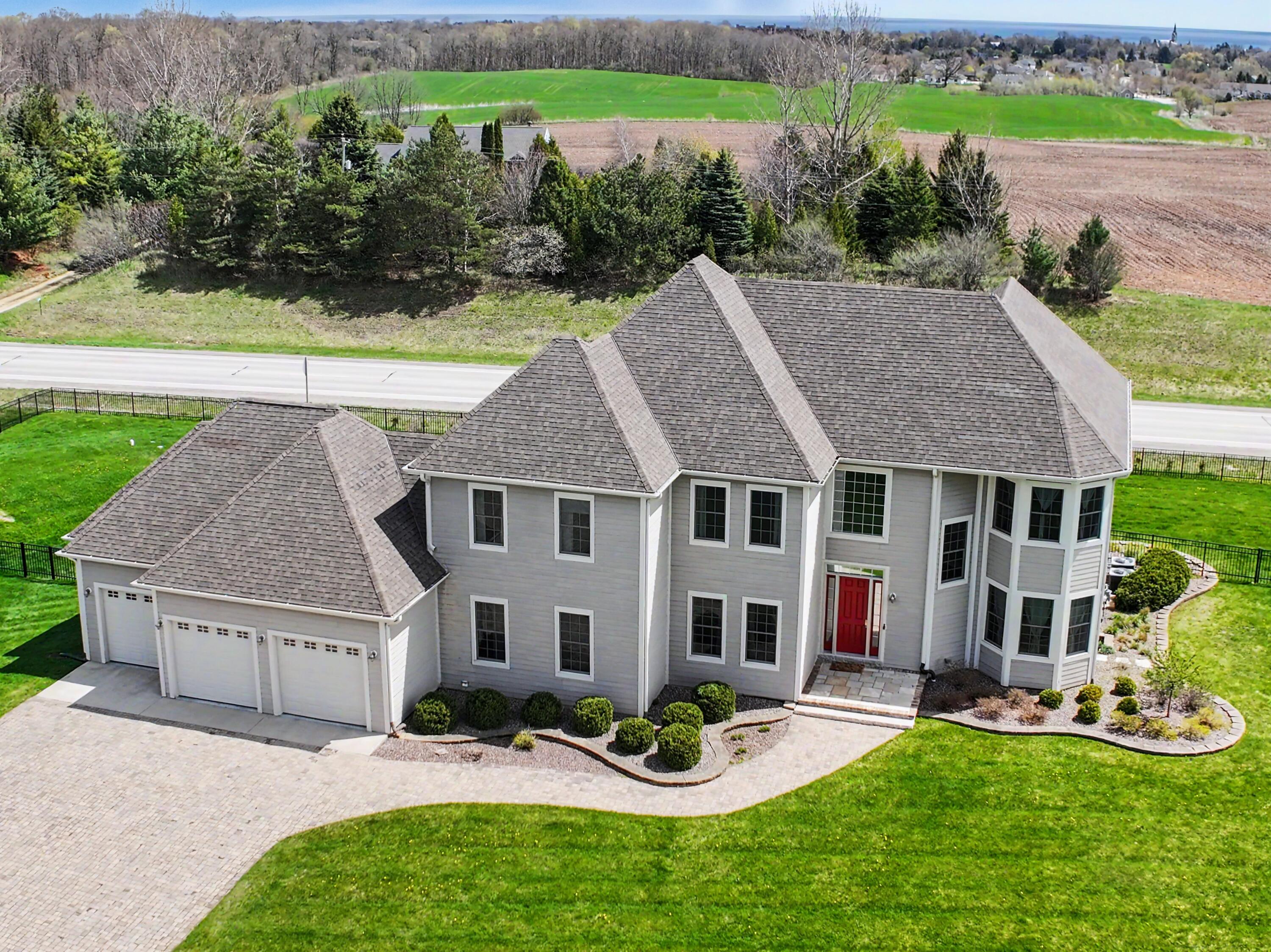 3268 Bay Hill Road Port Washington, WI 53074 - Photo 3 of 46 Bay Hill