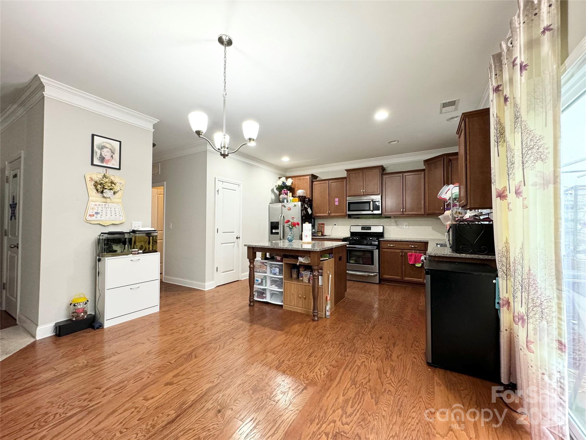 9330 Inverness Bay Road Charlotte, NC 28278 - Photo 13 of 36 Gallery Image 13