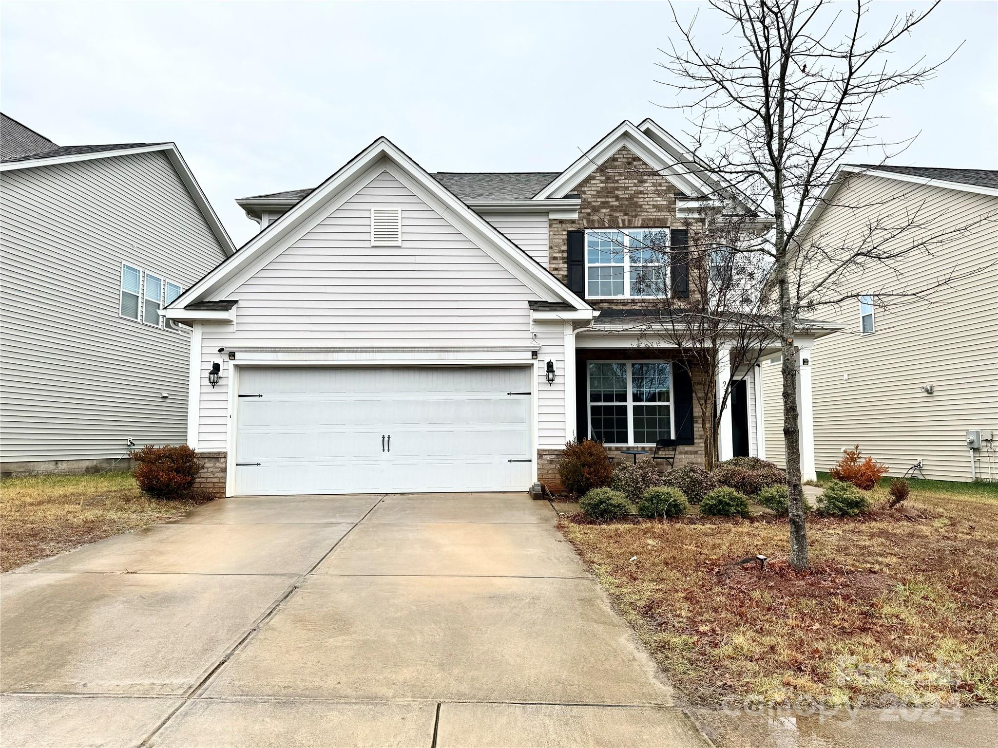 9330 Inverness Bay Road Charlotte, NC 28278 - Photo 2 of 36 Gallery Image 2