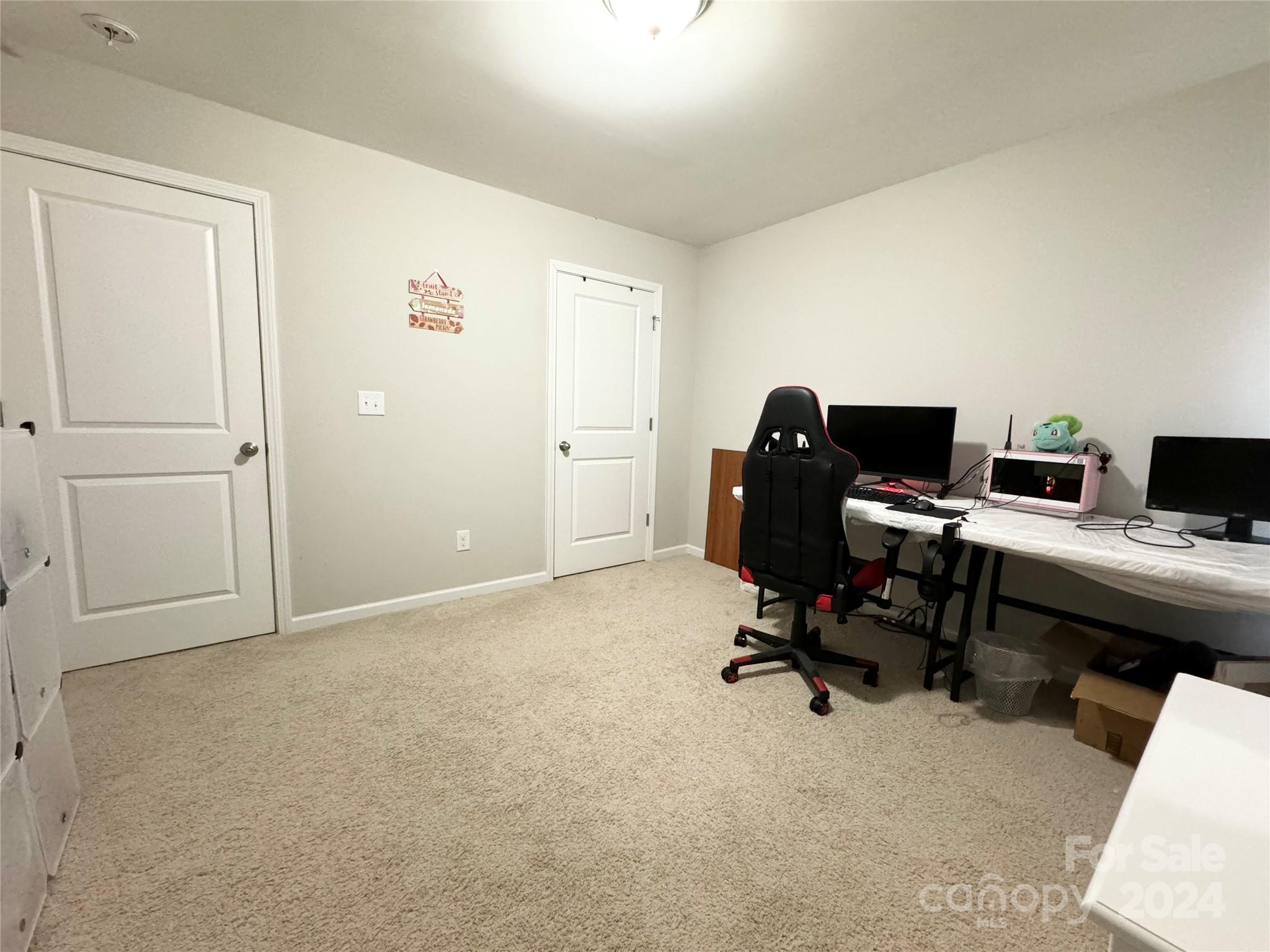 9330 Inverness Bay Road Charlotte, NC 28278 - Photo 30 of 36 Gallery Image 30
