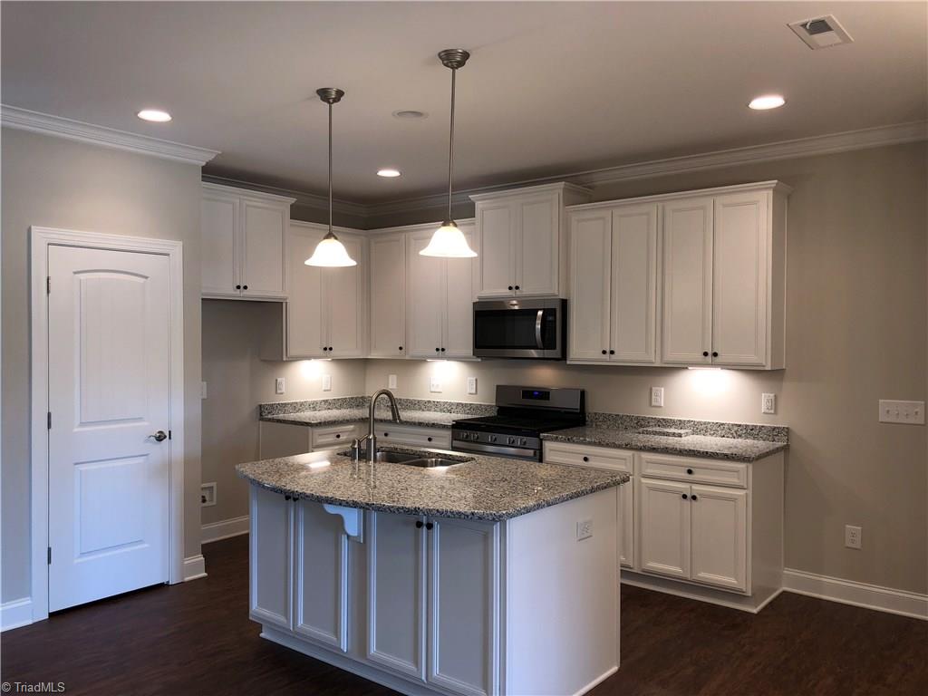 3401 Amber Mdws Road, Unit 1 High Point, NC 27265 - Photo 5 of 28