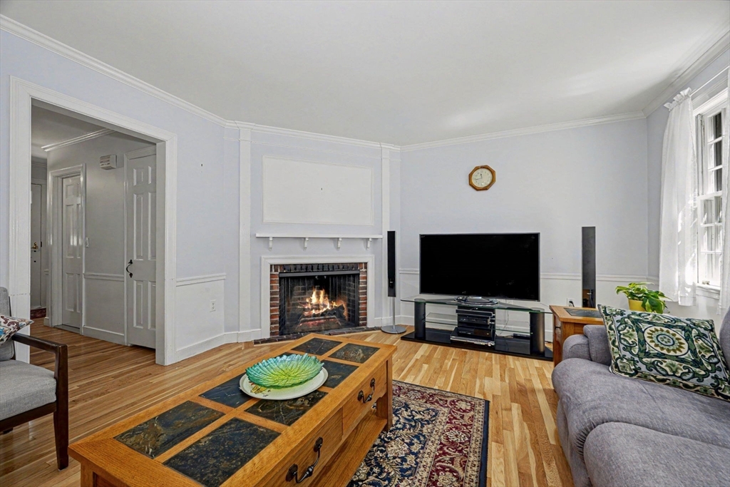 192 Peakham Road Sudbury, MA 01776 - Photo 9 of 38