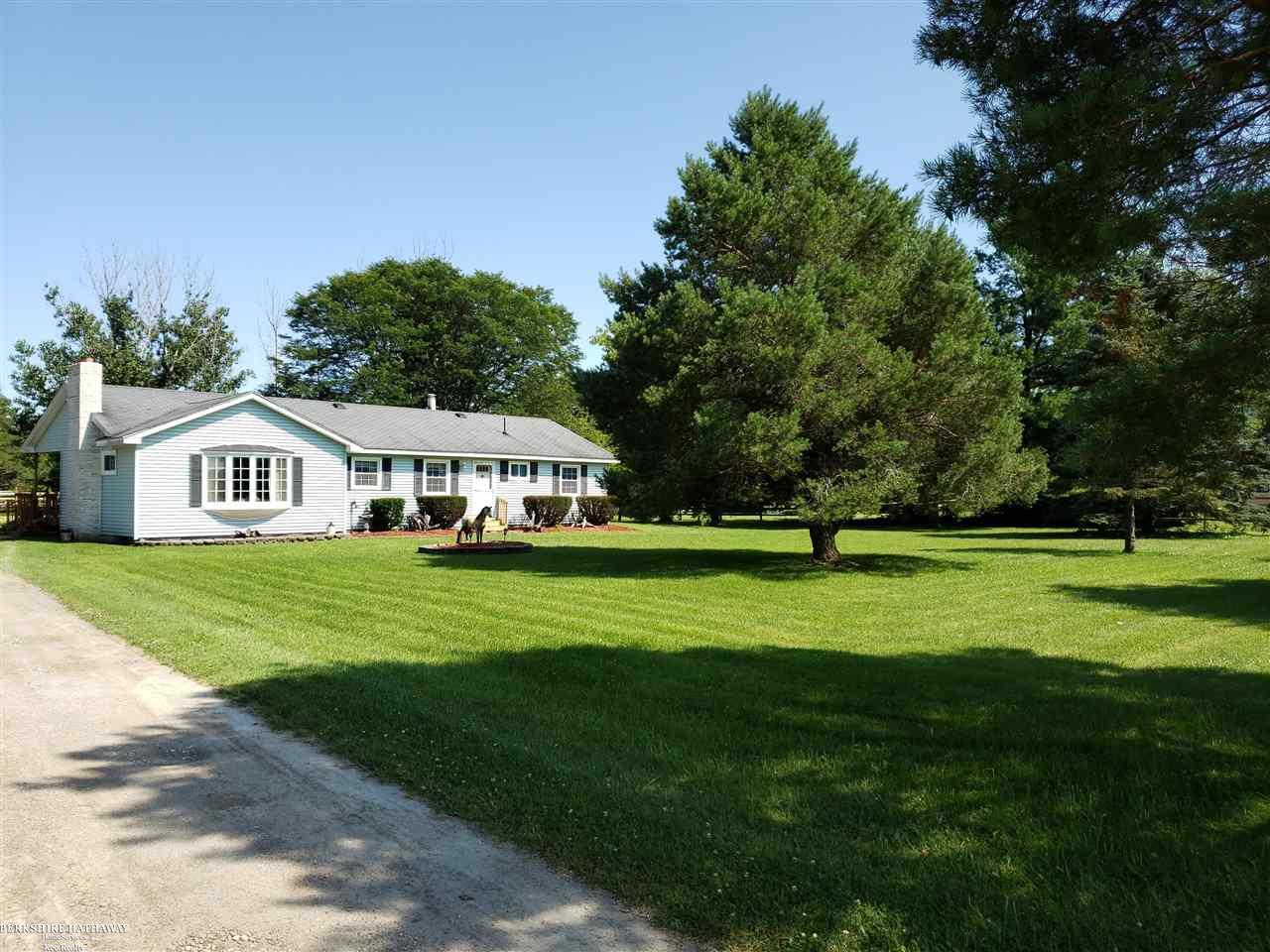 3782 Fargo Road Avoca, MI 48006 - Photo 1 of 25 31370329.JPG