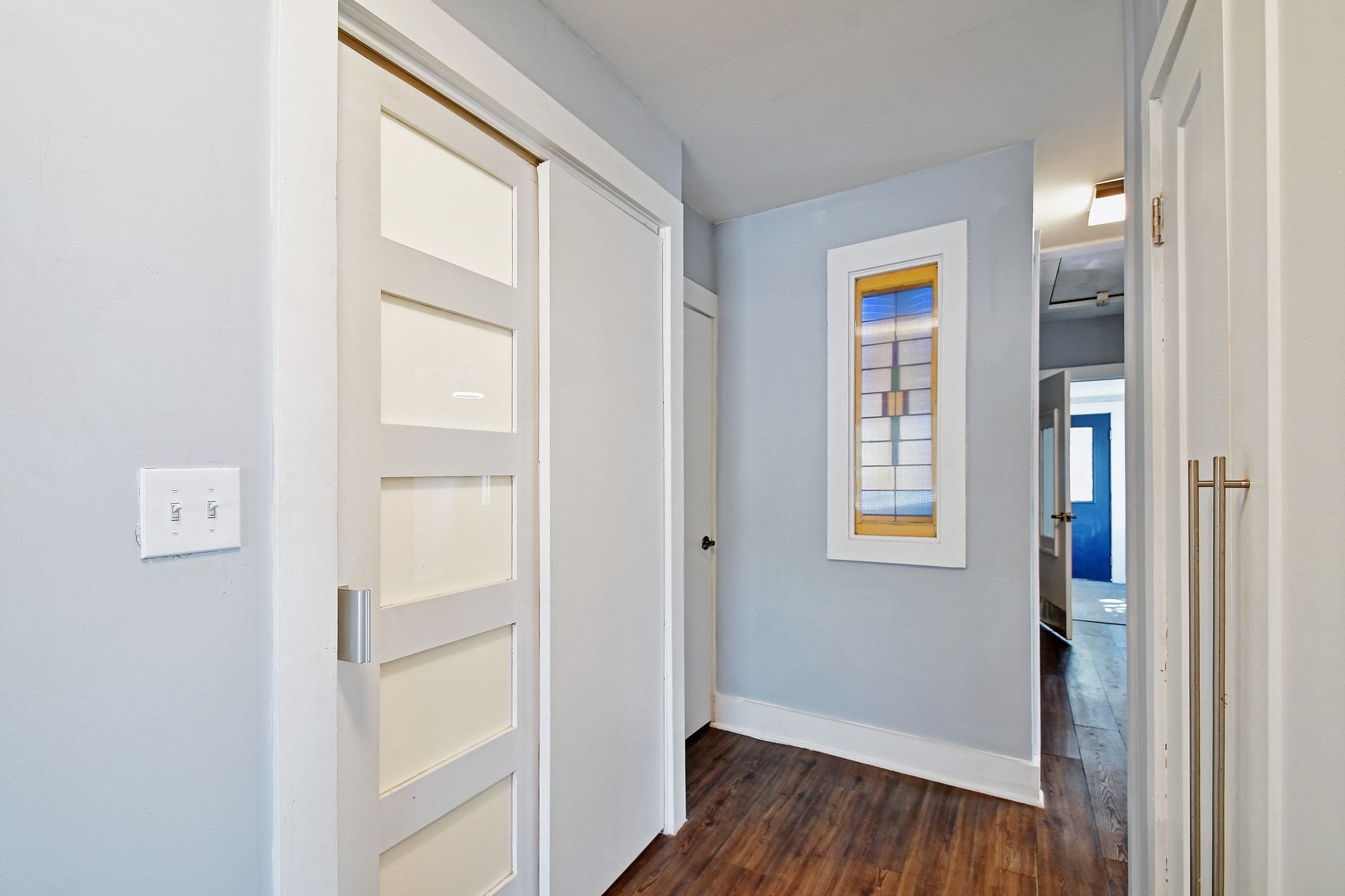 717 South Laurel Avenue Luling, TX 78648 - Photo 12 of 34 a view of hallway with front door