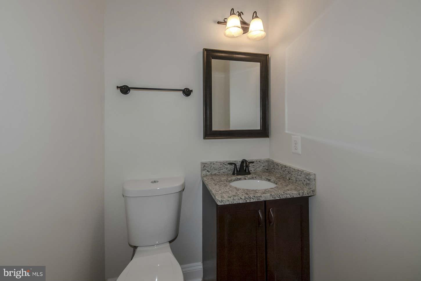 1175 Summit Street Northeast Washington, DC 20002 - Photo 11 of 23 Bath