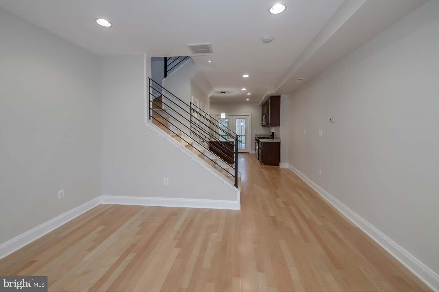 1175 Summit Street Northeast Washington, DC 20002 - Photo 3 of 23 Interior (General)