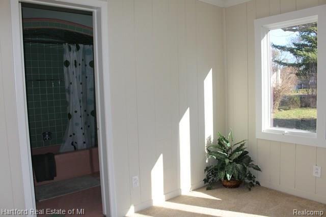 21686 Berg Road Southfield, MI 48033 - Photo 19 of 24 19.JPG