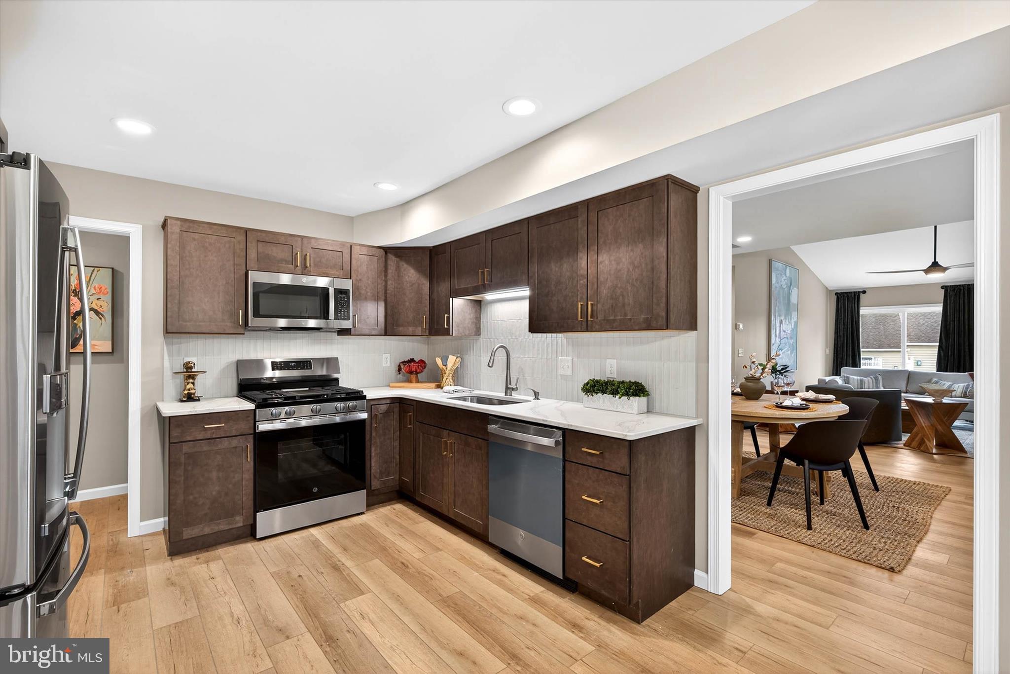 127 Hillard Field Lancaster, PA 17603 - Photo 12 of 42