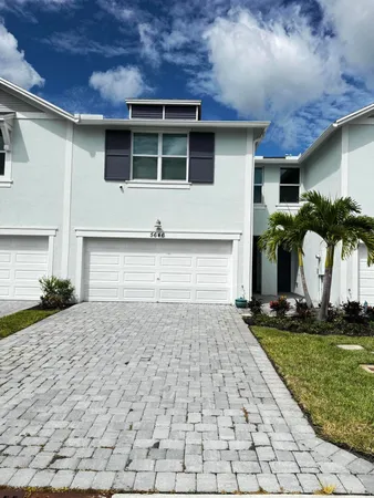 $444,900 | 5646 Southeast Edgewater Circle, Stuart, FL 34997