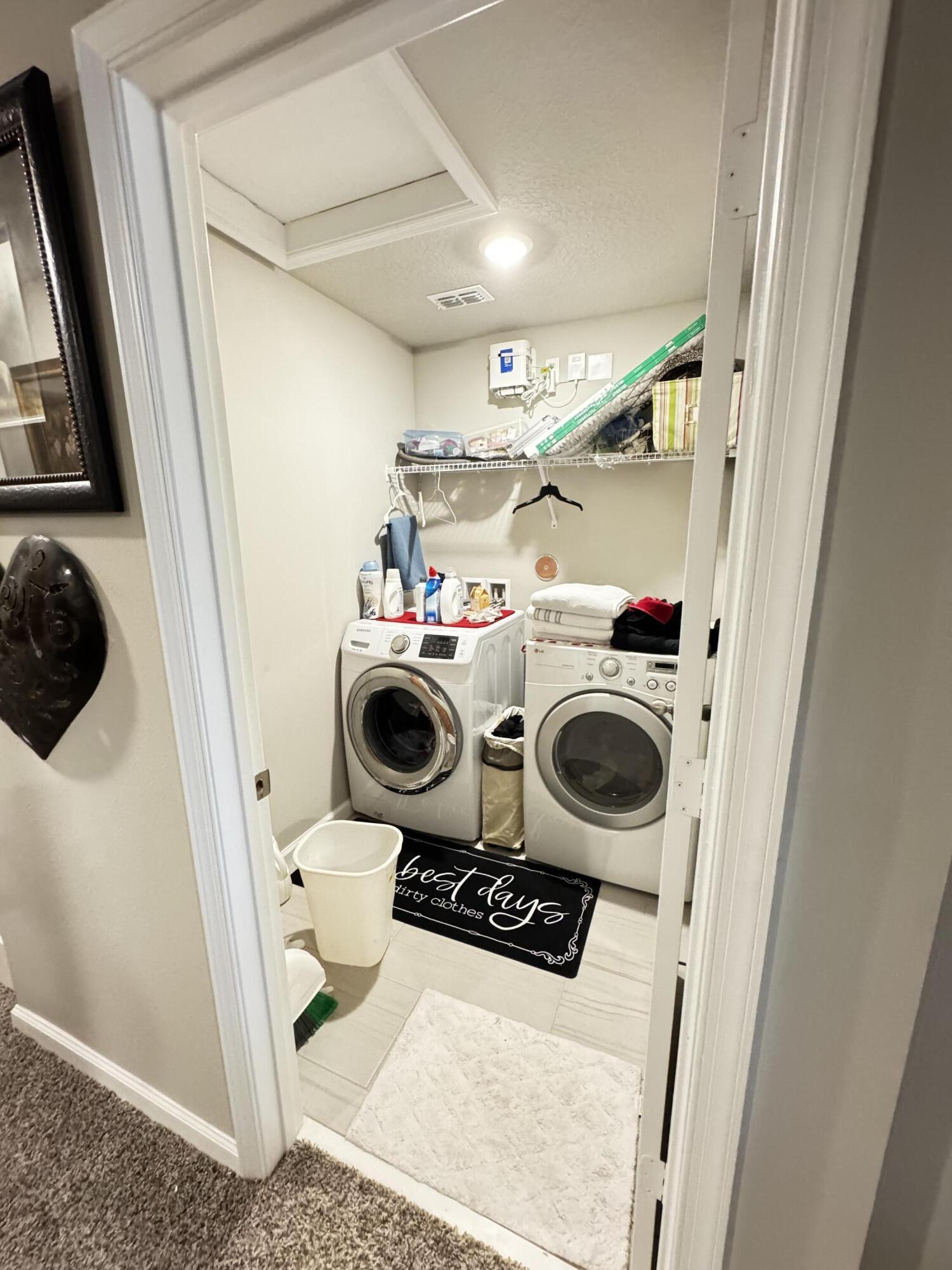 5646 Southeast Edgewater Circle Stuart, FL 34997 - Photo 17 of 20 Laundry