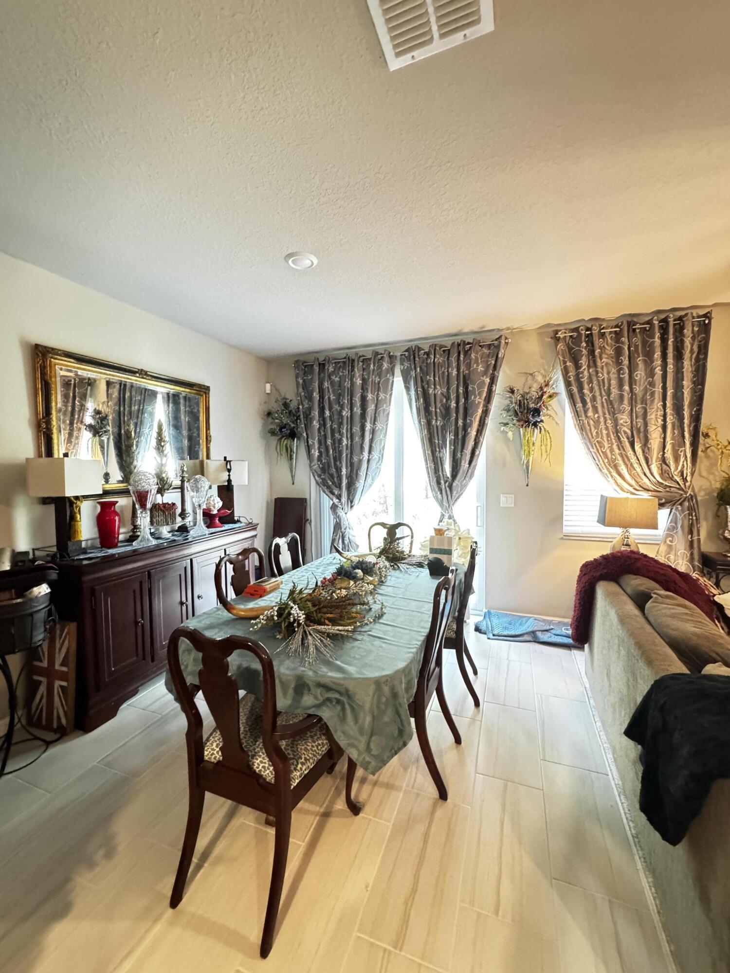 5646 Southeast Edgewater Circle Stuart, FL 34997 - Photo 3 of 20 Dinning Room