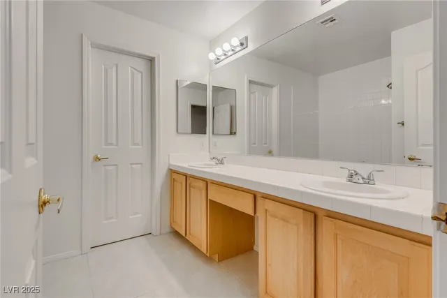 $2,650 | 2713 Chokecherry Avenue, Henderson, NV 89074