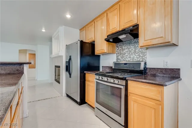 $2,650 | 2713 Chokecherry Avenue, Henderson, NV 89074