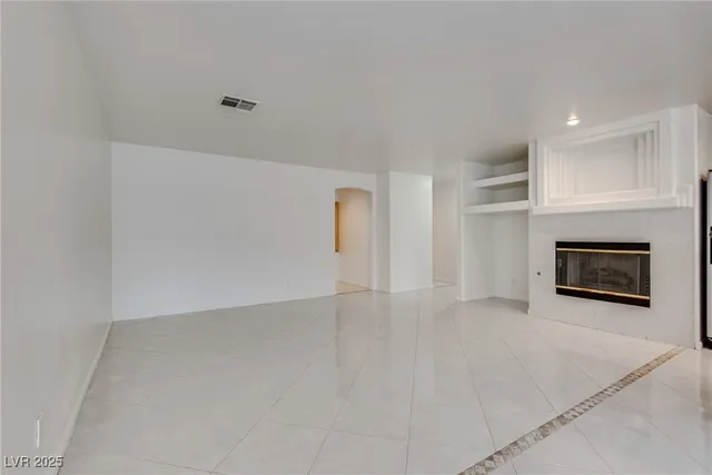 $2,650 | 2713 Chokecherry Avenue, Henderson, NV 89074