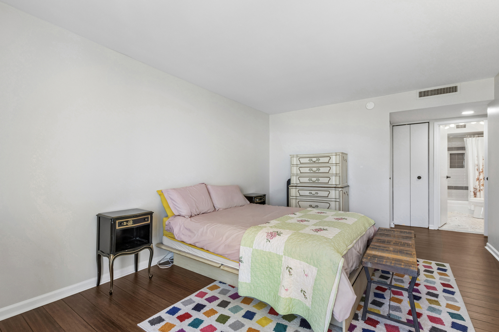 6007 North Sheridan Road, Unit 9E Chicago, IL 60660 - Photo 16 of 20
