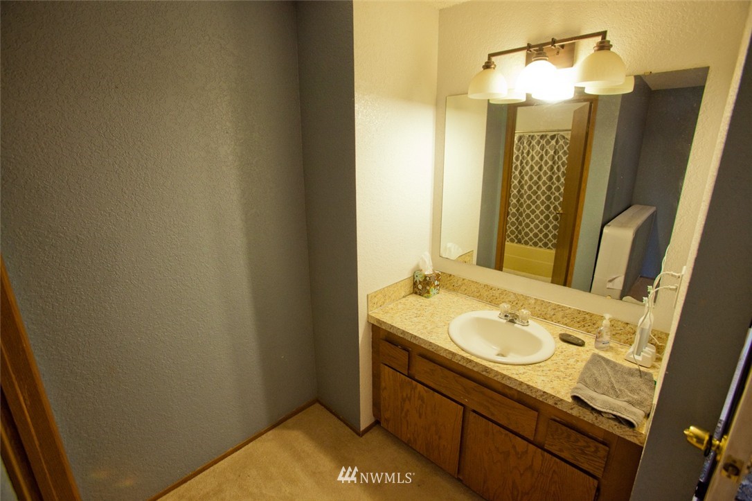 3840 Magrath Road Bellingham, WA 98226 - Photo 12 of 25