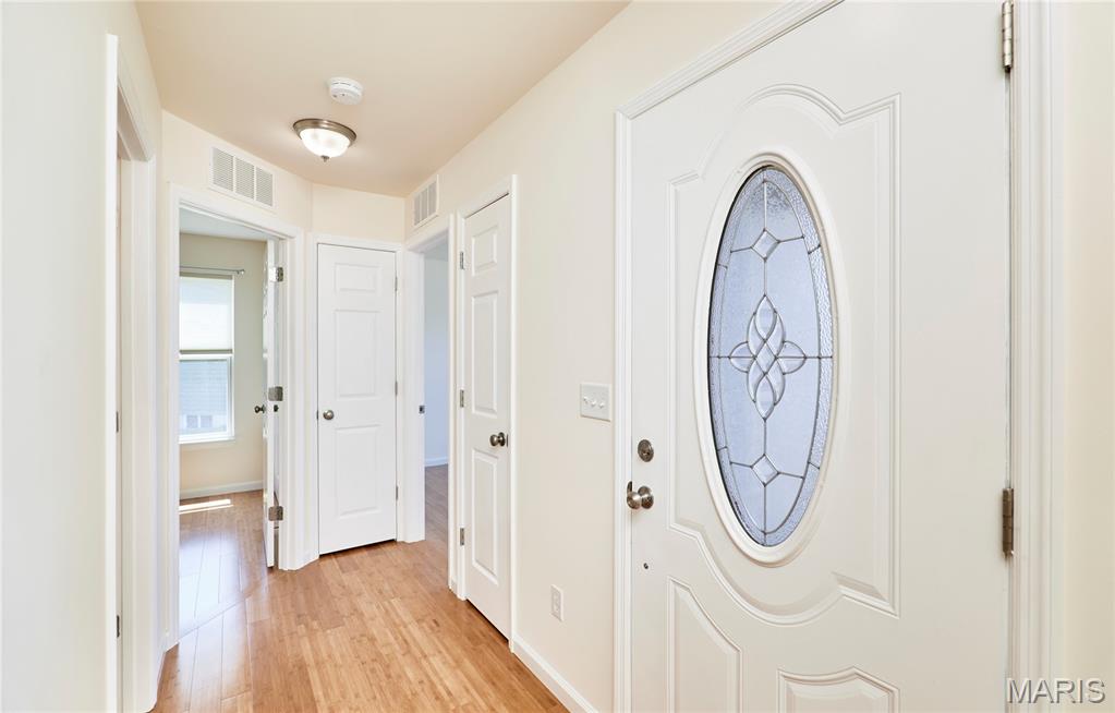 70 Round Table Court Winfield, MO 63389 - Photo 2 of 35