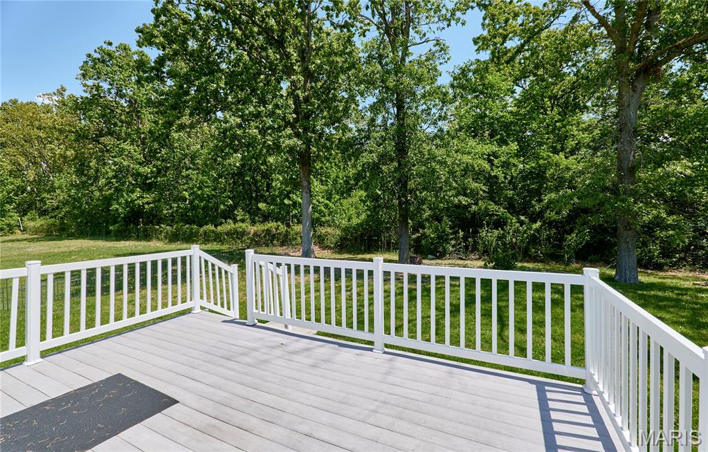 70 Round Table Court Winfield, MO 63389 - Photo 32 of 35