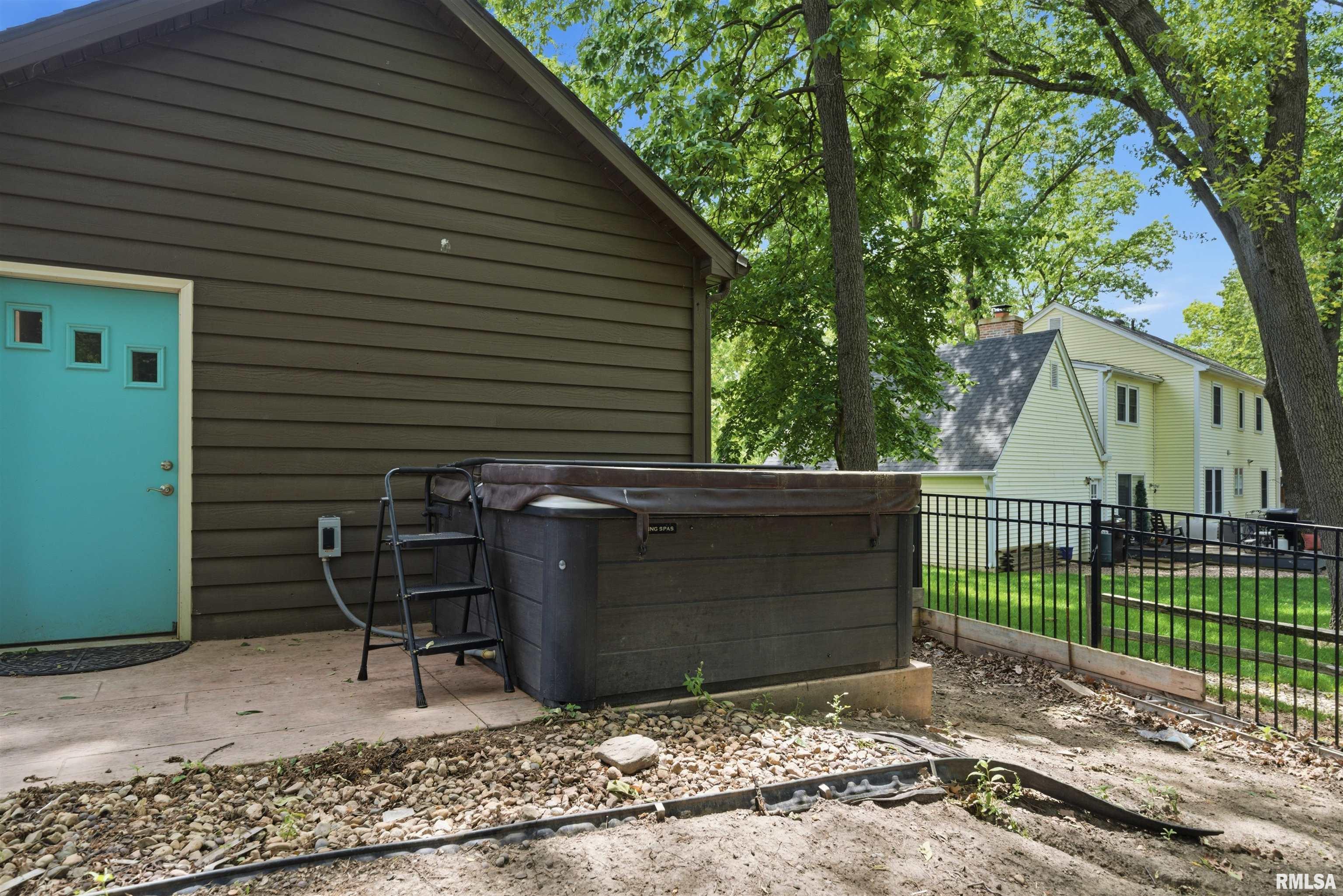 6421 North Jamestown Road Peoria, IL 61615 - Photo 62 of 72